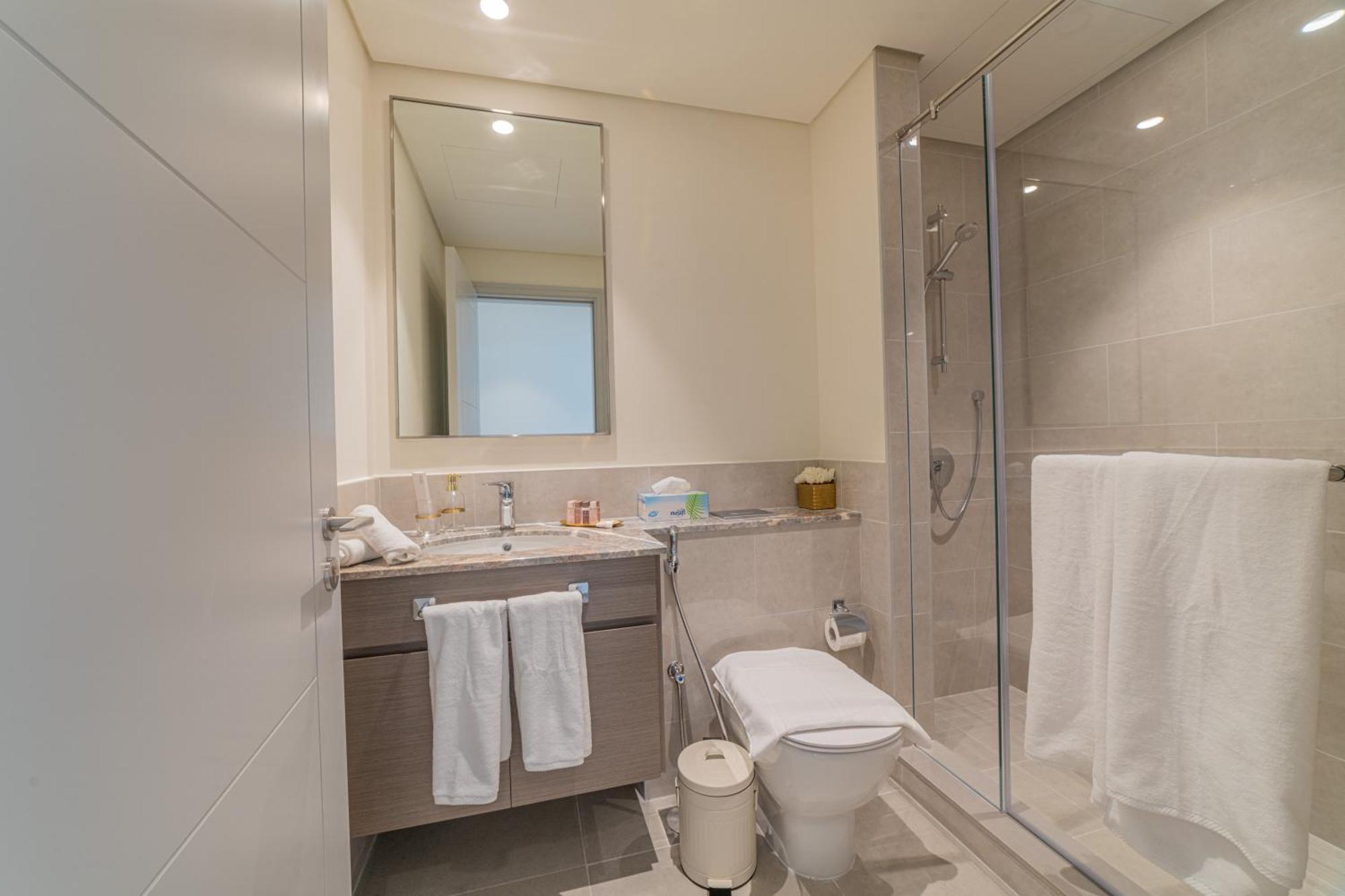 First Class 2Br With Full Dubai Boulevard View Exterior photo